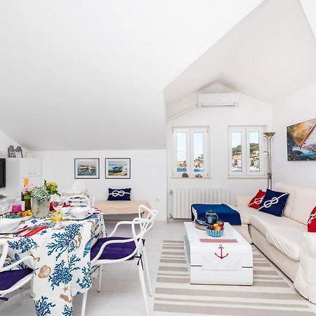 Apartments Priko 63 Mali Lošinj Esterno foto