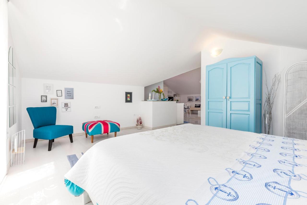 Apartments Priko 63 Mali Lošinj Esterno foto
