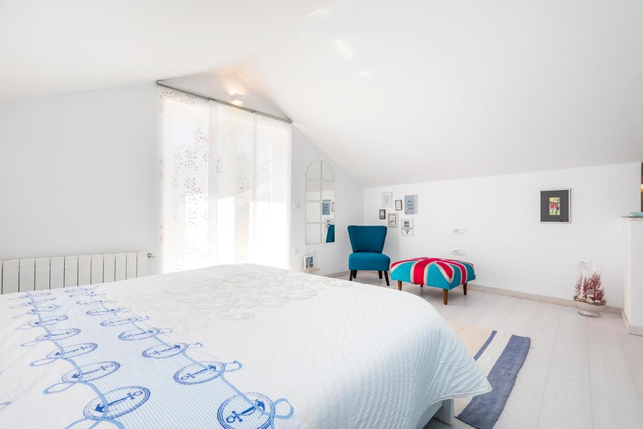 Apartments Priko 63 Mali Lošinj Esterno foto